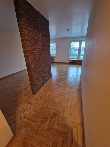 Großzügige 2-Zimmer-Wohnung mit Balkon im Laehr’schen Jagdweg — photo 1